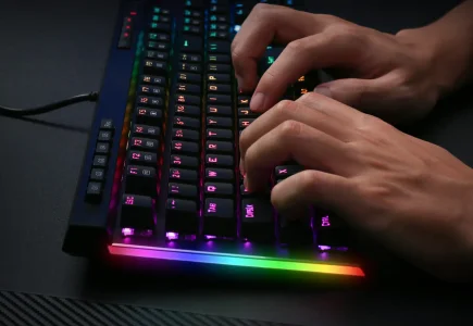 REDRAGON K580 VATA (Blue Switches)